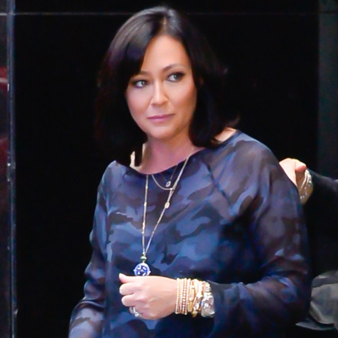 Shannen Doherty Recalls “Overwhelming” Fear Before Surgery to Remove Tumor in Her Head – E! Online